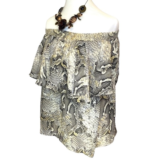 Show Me Your MuMu Snake Print Ruffled Blouse - Picture 2 of 6